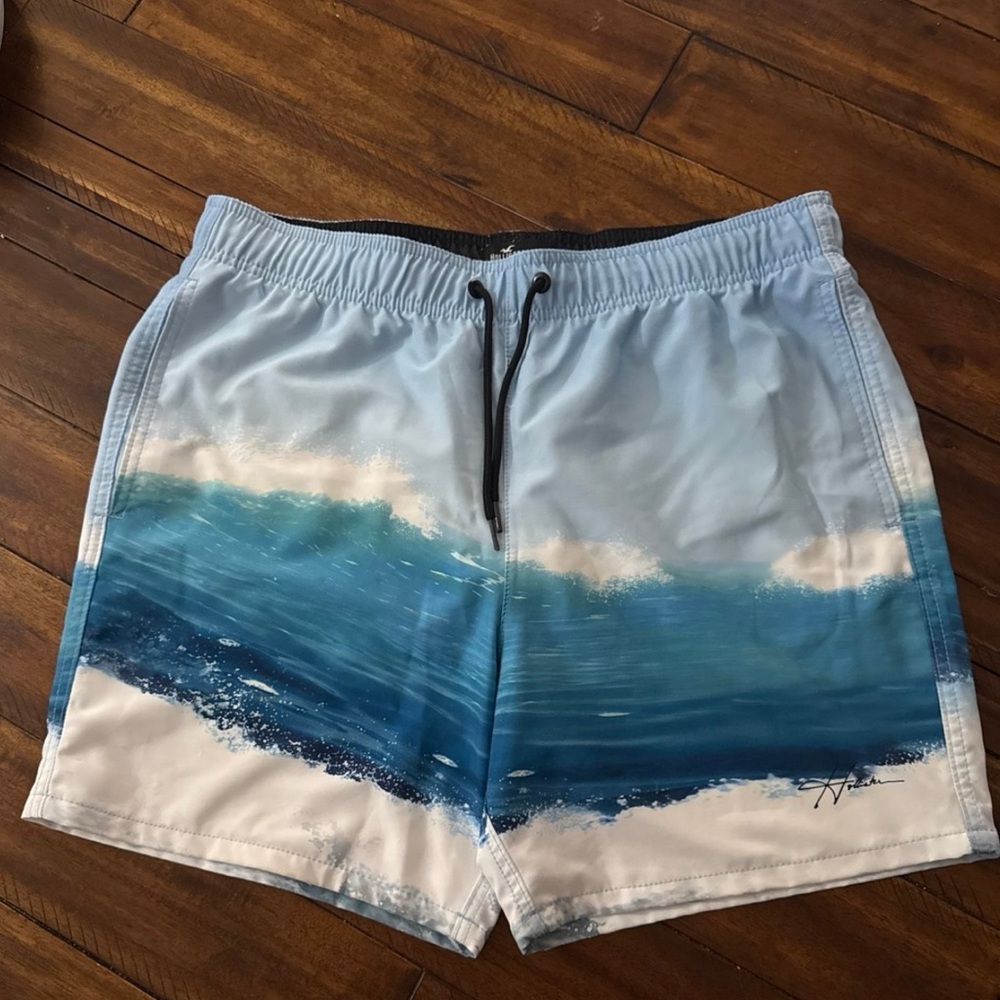 Hollister Stretch Men’s 6” Swim Shorts w/ Liner